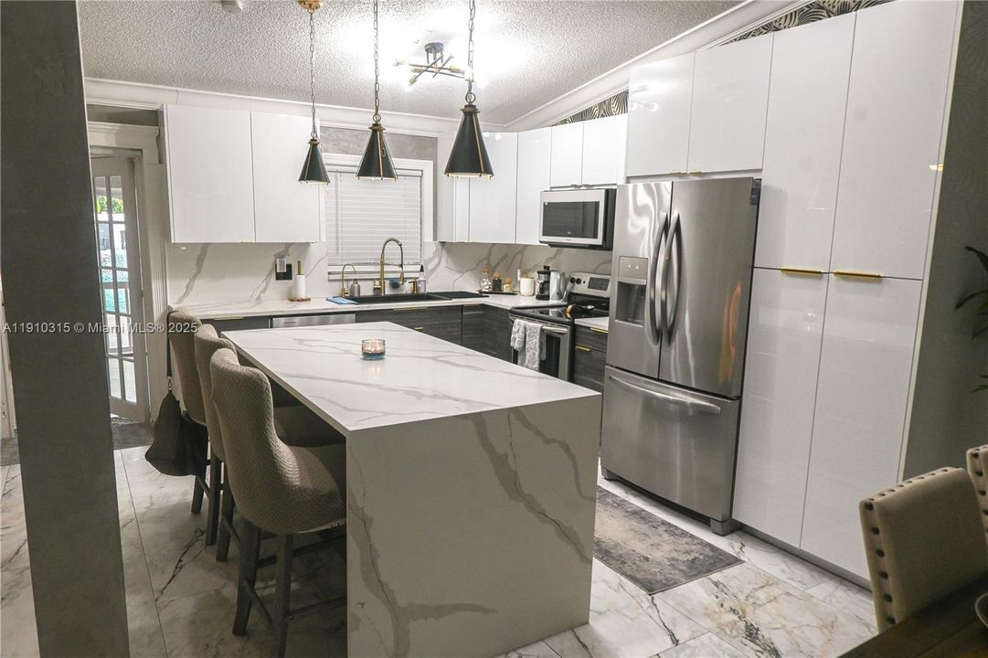 En Renta: $4,000 (3 camas, 2 baños, 1405 Pies cuadrados)