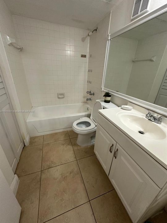 Недавно арендовано: $1,850 (1 спален, 1 ванн, 750 Квадратных фут)