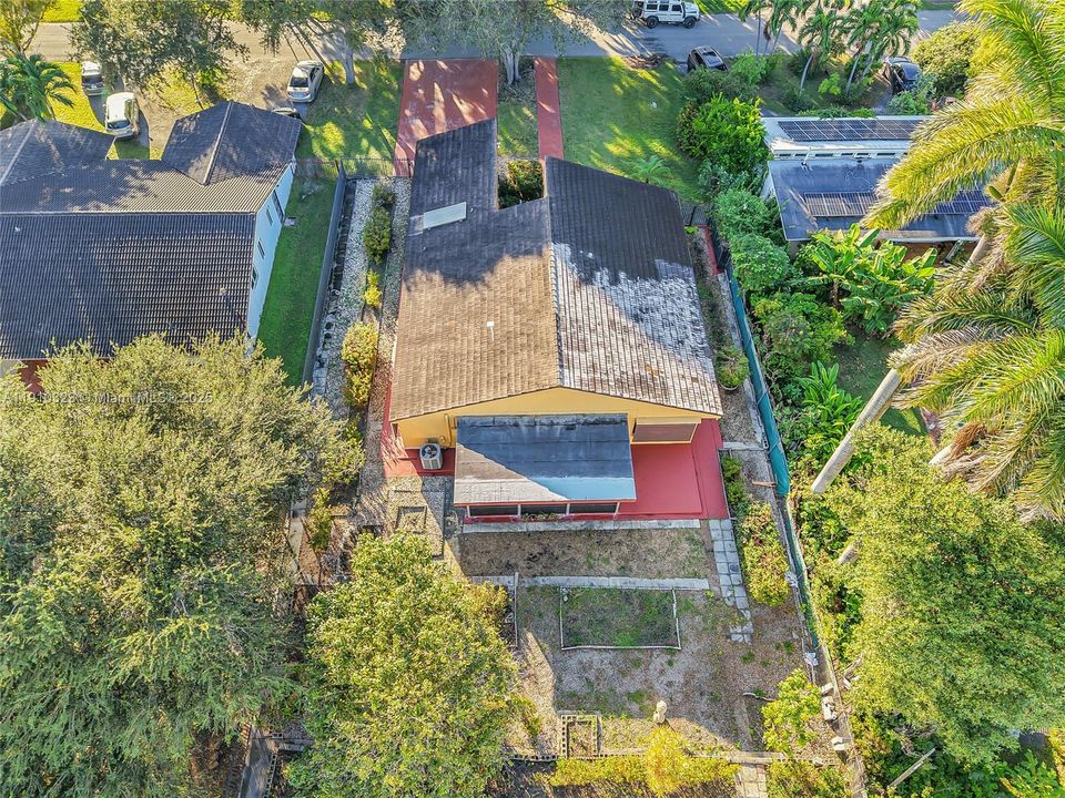 Activo con contrato: $839,000 (3 camas, 2 baños, 2017 Pies cuadrados)