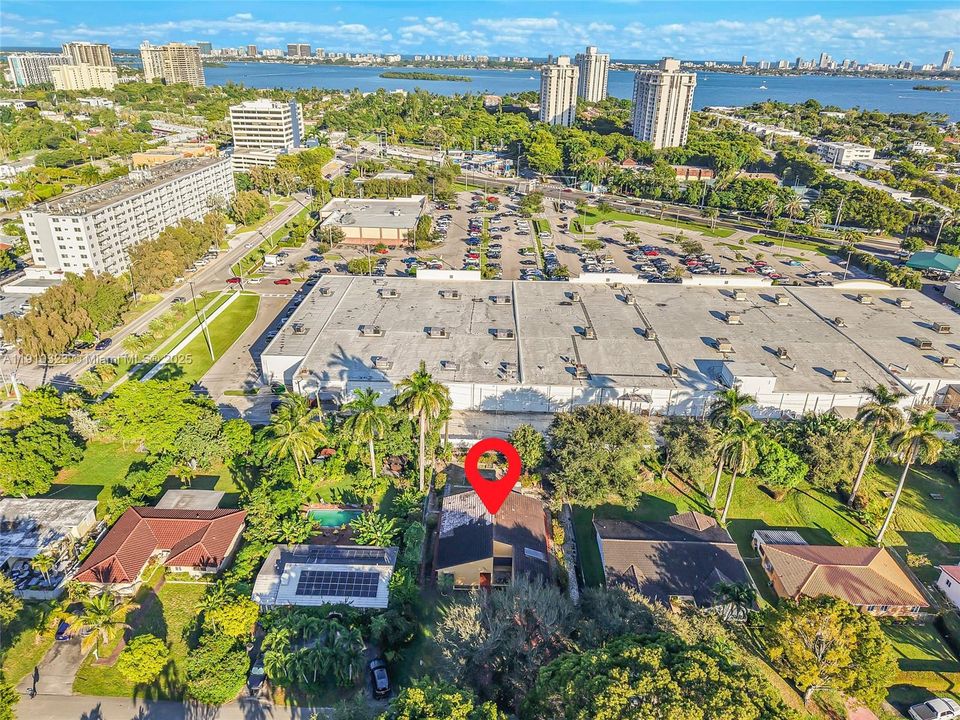 Activo con contrato: $839,000 (3 camas, 2 baños, 2017 Pies cuadrados)