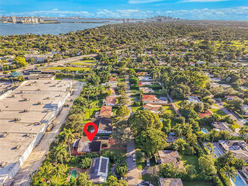 Activo con contrato: $839,000 (3 camas, 2 baños, 2017 Pies cuadrados)