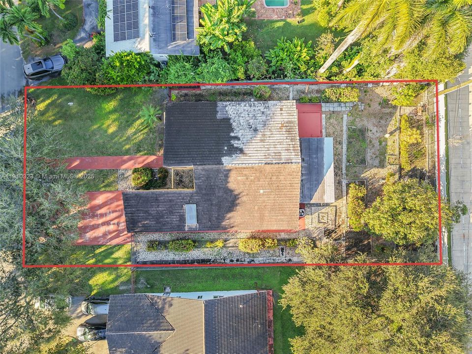 Activo con contrato: $839,000 (3 camas, 2 baños, 2017 Pies cuadrados)