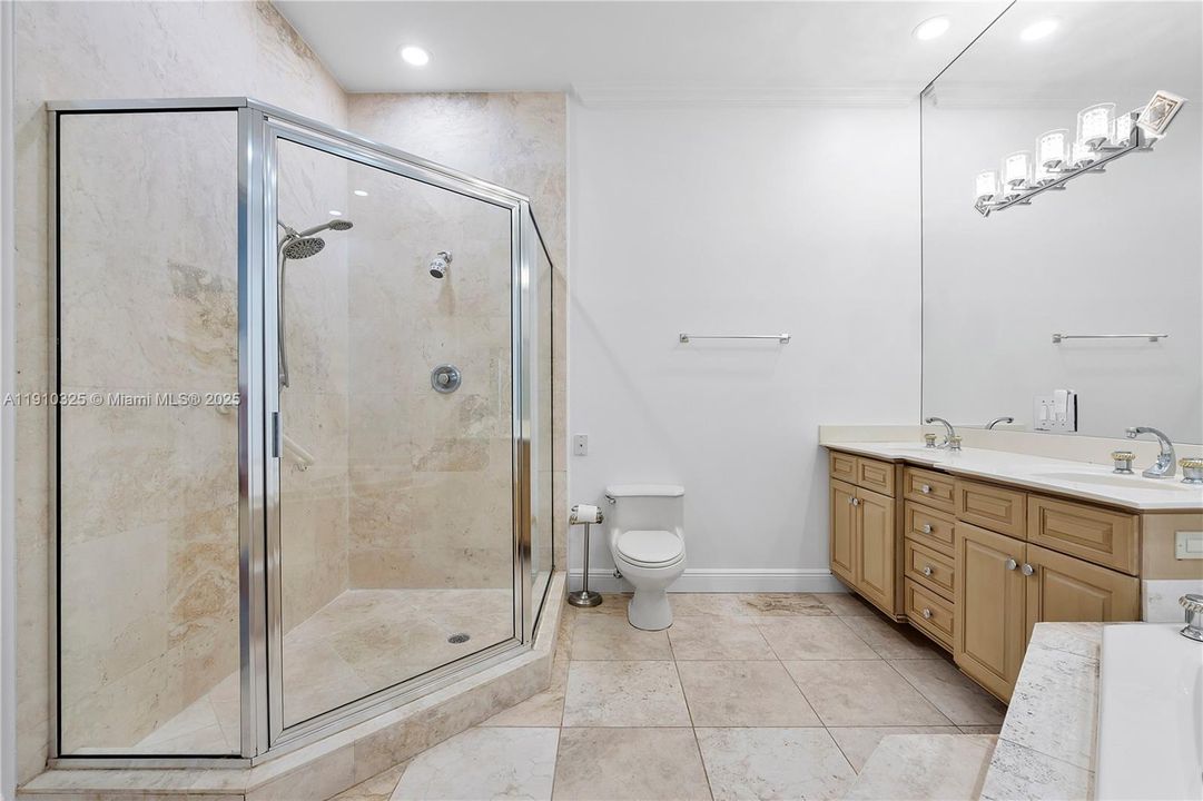 For Sale: $749,000 (2 beds, 2 baths, 1800 Square Feet)