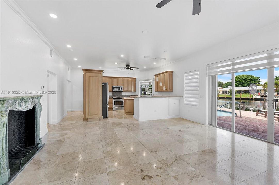 For Sale: $749,000 (2 beds, 2 baths, 1800 Square Feet)