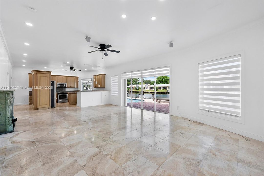 For Sale: $749,000 (2 beds, 2 baths, 1800 Square Feet)