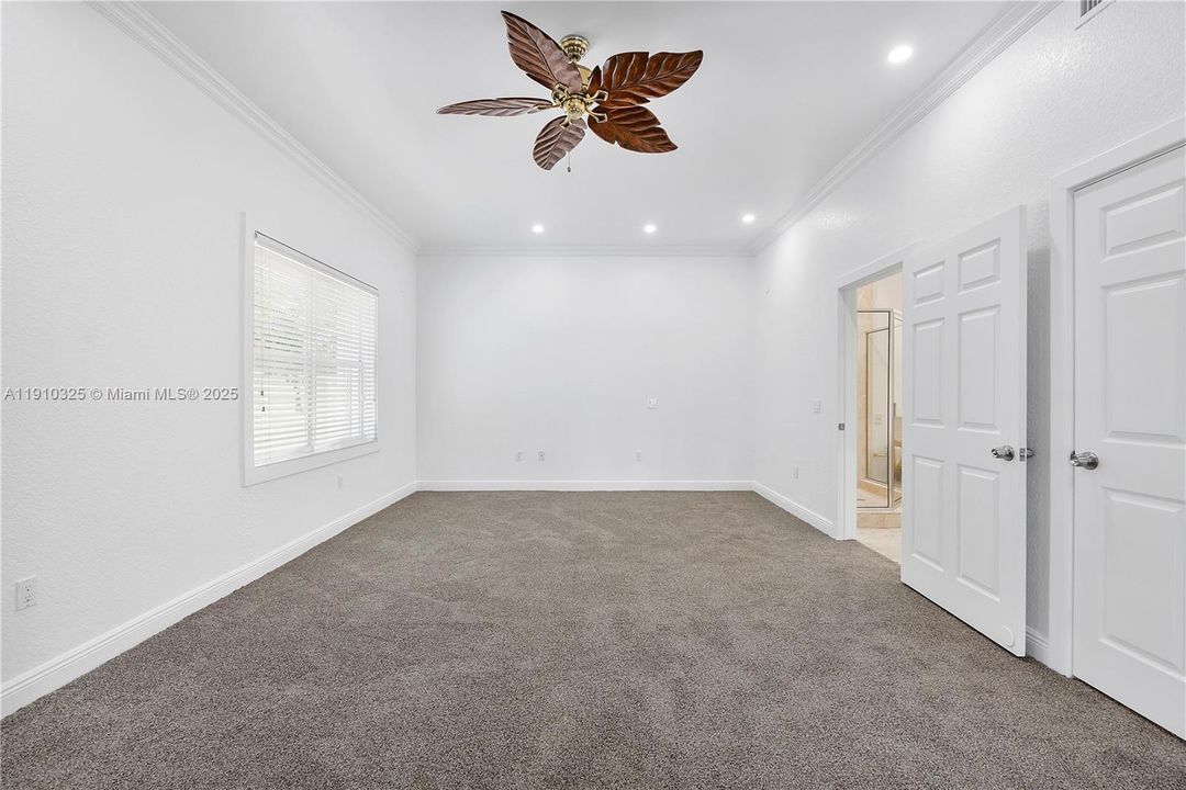 For Sale: $749,000 (2 beds, 2 baths, 1800 Square Feet)