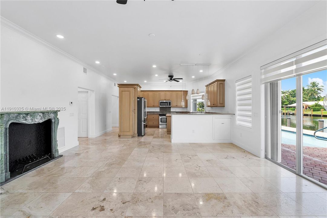 For Sale: $749,000 (2 beds, 2 baths, 1800 Square Feet)