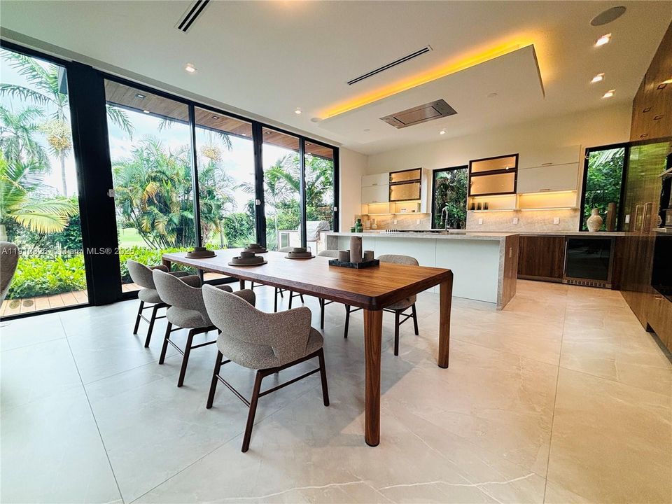 For Sale: $5,950,000 (6 beds, 5 baths, 3559 Square Feet)