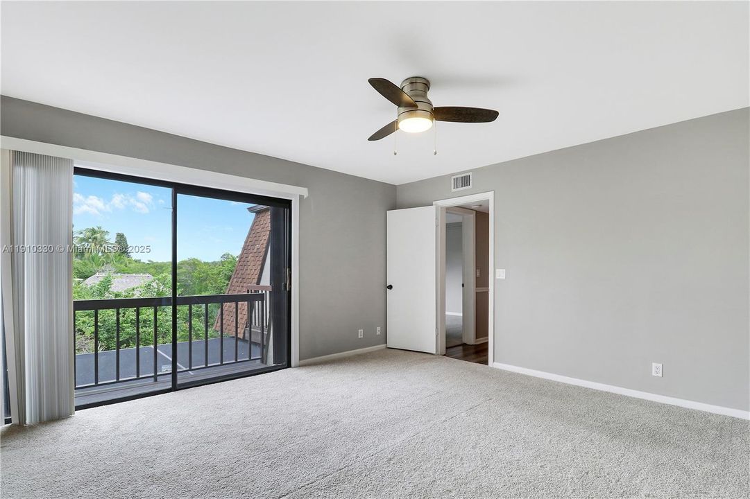 Active With Contract: $368,000 (2 beds, 2 baths, 1320 Square Feet)