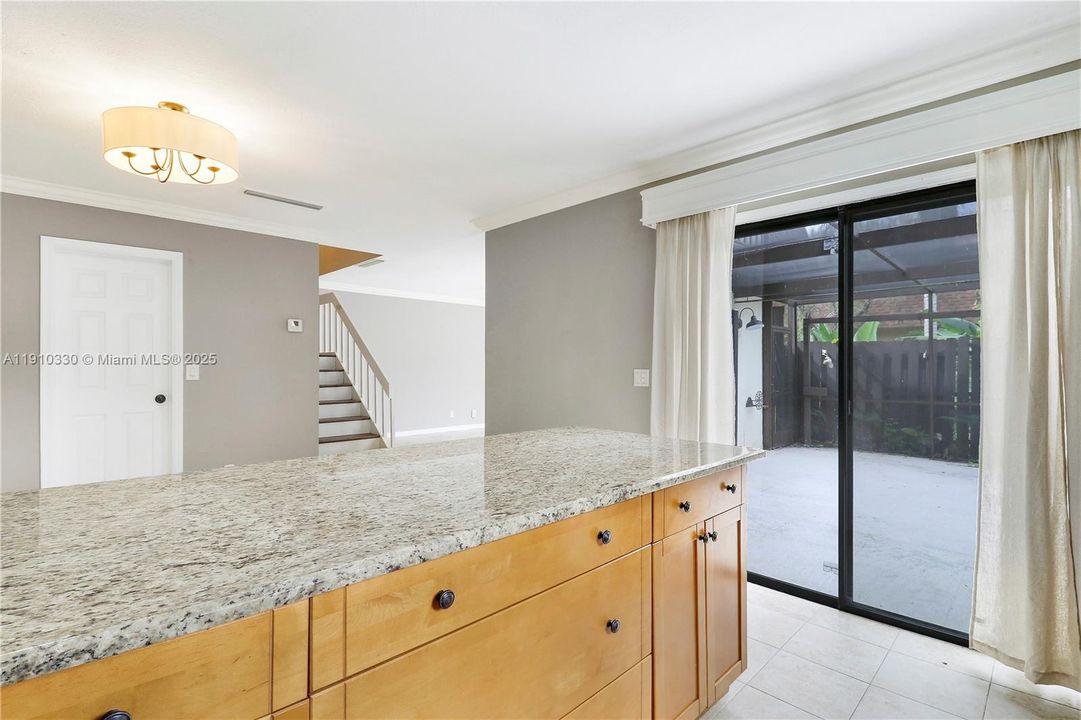 Active With Contract: $368,000 (2 beds, 2 baths, 1320 Square Feet)