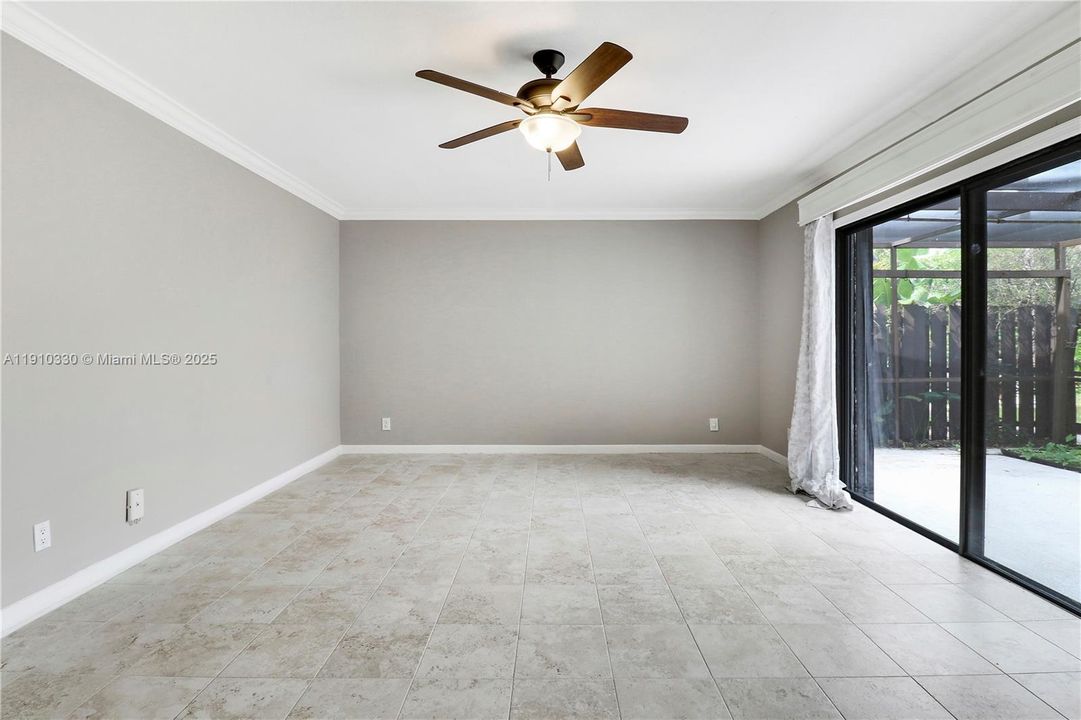 Active With Contract: $368,000 (2 beds, 2 baths, 1320 Square Feet)