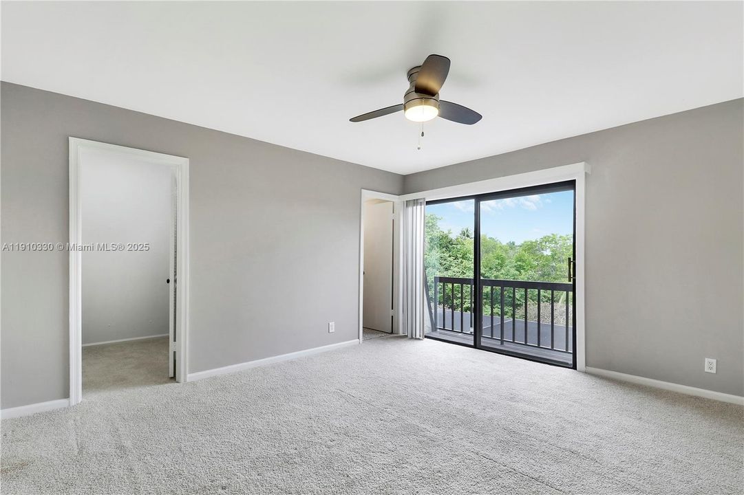 Active With Contract: $368,000 (2 beds, 2 baths, 1320 Square Feet)