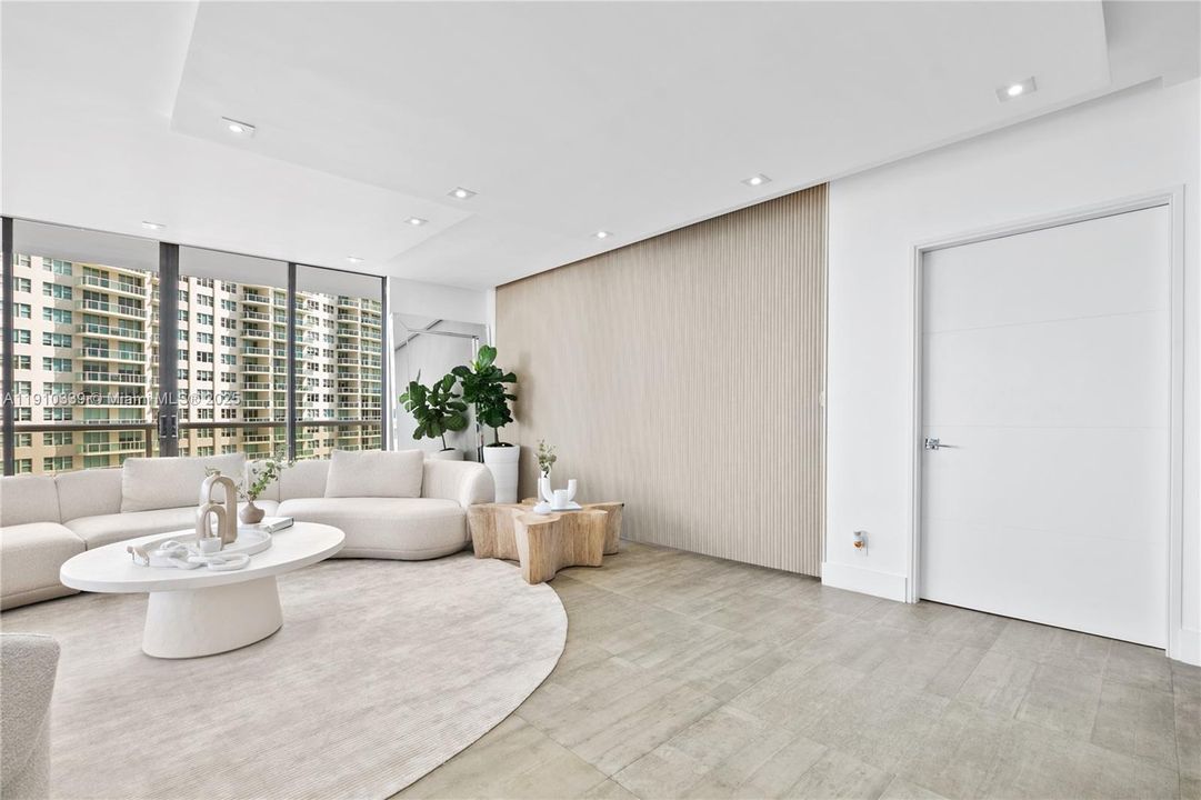 For Sale: $1,800,000 (3 beds, 2 baths, 2080 Square Feet)