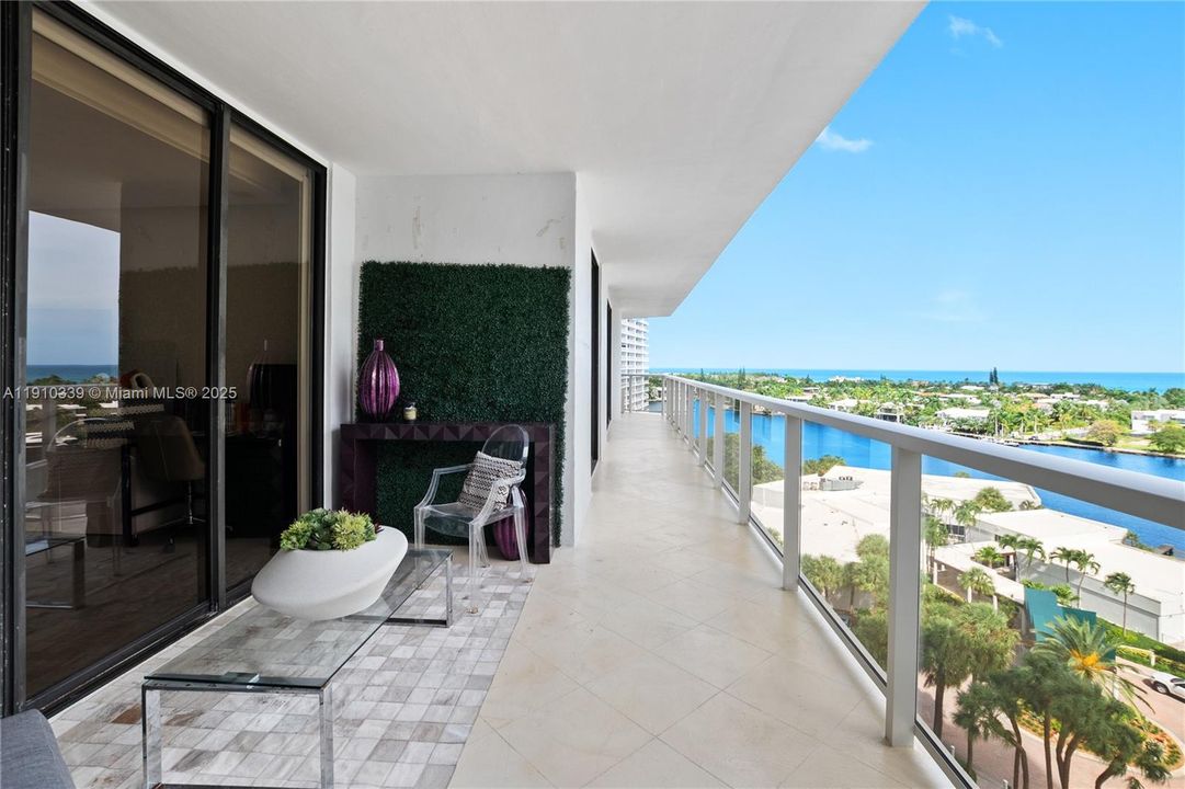 For Sale: $1,800,000 (3 beds, 2 baths, 2080 Square Feet)