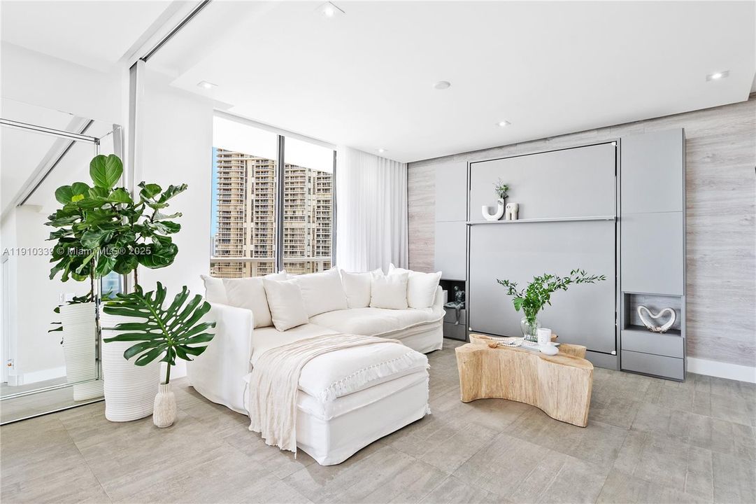 For Sale: $1,800,000 (3 beds, 2 baths, 2080 Square Feet)