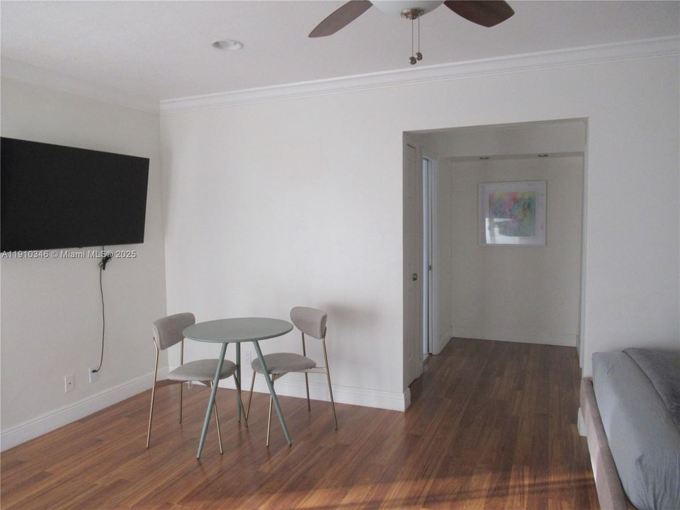 Primary sitting area