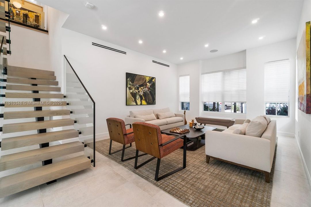 На продажу: $3,850,000 (5 спален, 5 ванн, 3511 Квадратных фут)