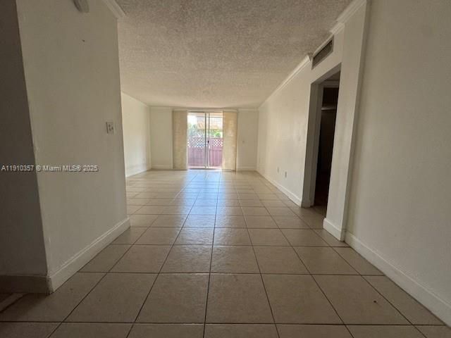 Recently Rented: $2,300 (2 beds, 2 baths, 1050 Square Feet)