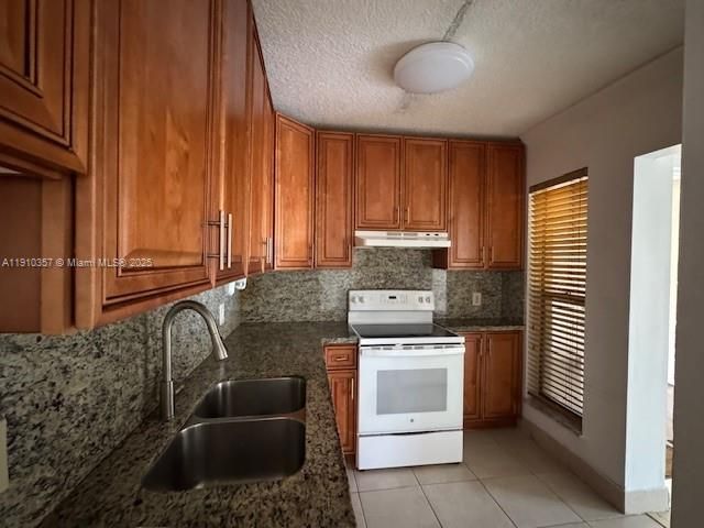 Recently Rented: $2,300 (2 beds, 2 baths, 1050 Square Feet)