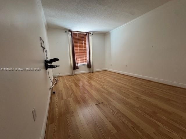 Recently Rented: $2,300 (2 beds, 2 baths, 1050 Square Feet)