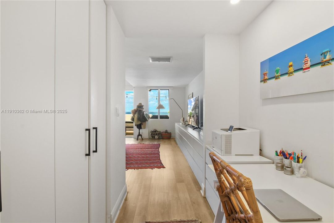 待售: $2,900,300 (3 贝兹, 3 浴室, 2328 平方英尺)