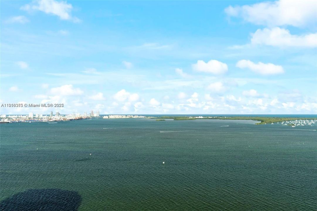 待售: $655,000 (2 贝兹, 2 浴室, 1298 平方英尺)