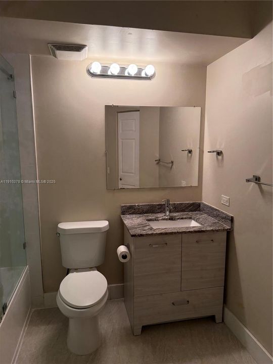 For Sale: $499,000 (2 beds, 2 baths, 1024 Square Feet)