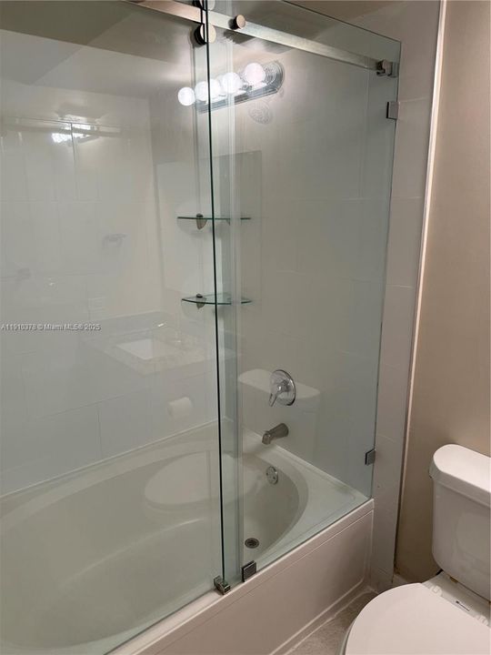 For Sale: $499,000 (2 beds, 2 baths, 1024 Square Feet)