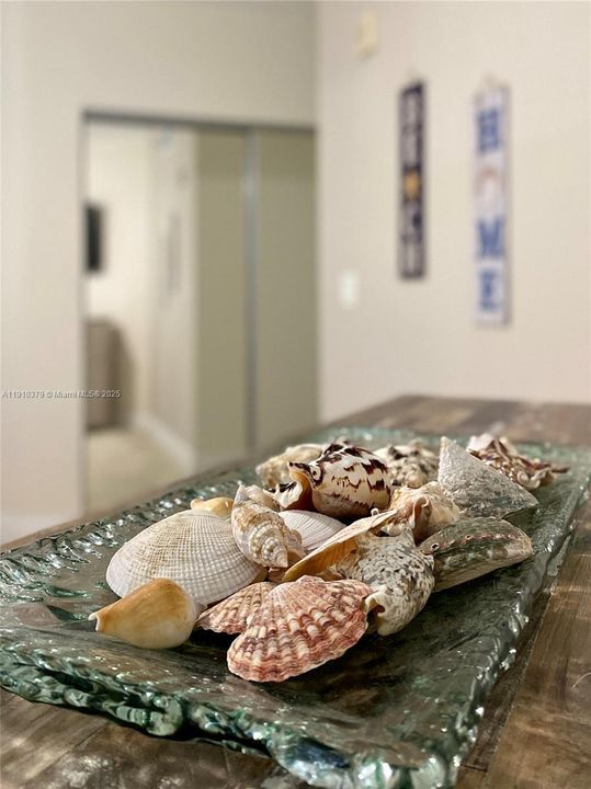 出租: $4,250 (3 贝兹, 3 浴室, 2079 平方英尺)