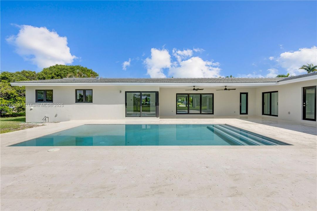 В аренду: $9,200 (4 спален, 3 ванн, 2702 Квадратных фут)