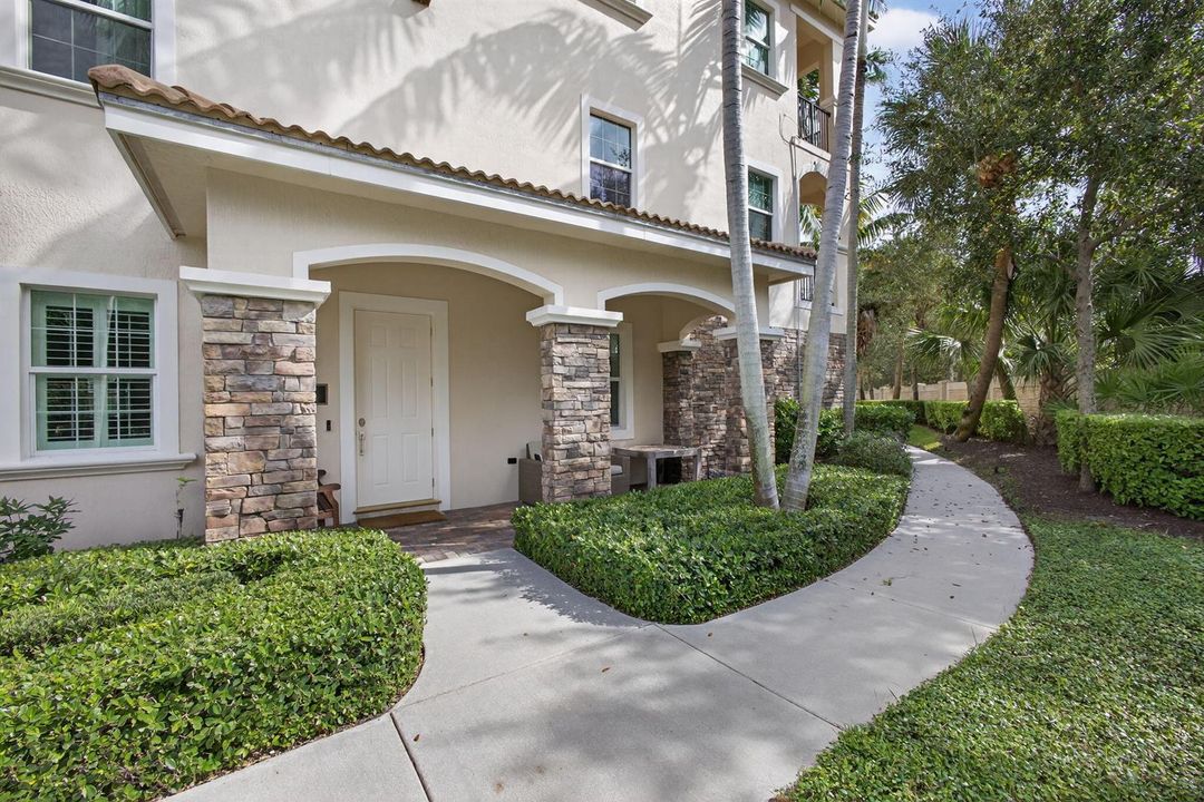 13435 Treasure Cove