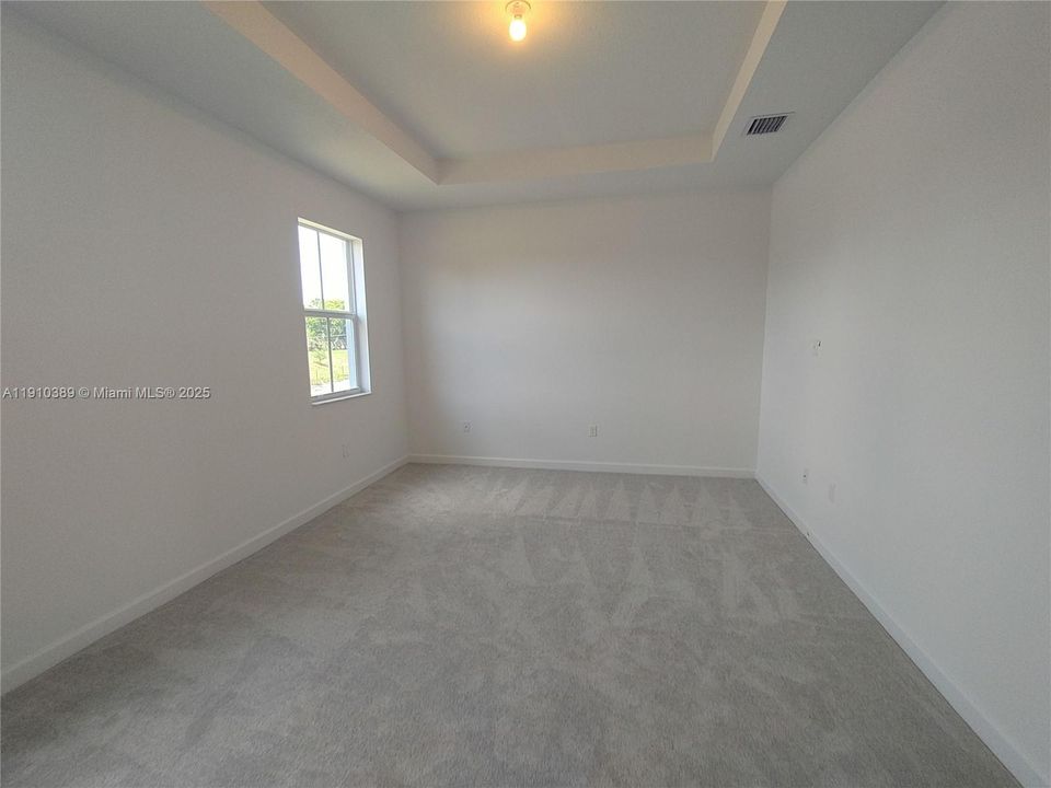 For Rent: $3,500 (3 beds, 2 baths, 1706 Square Feet)