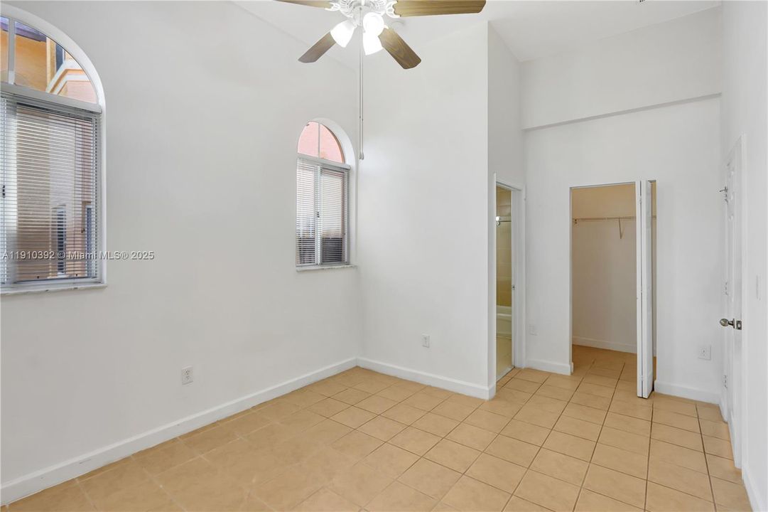 На продажу: $400,000 (3 спален, 2 ванн, 1200 Квадратных фут)