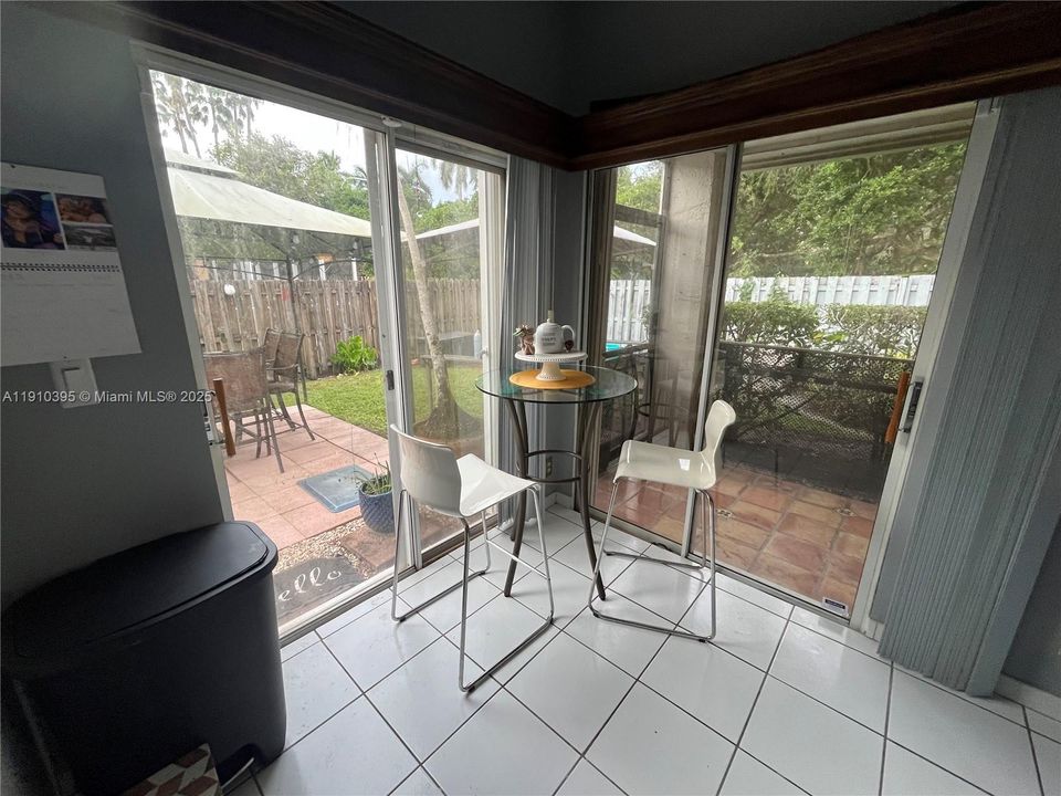 For Sale: $569,999 (3 beds, 2 baths, 1296 Square Feet)