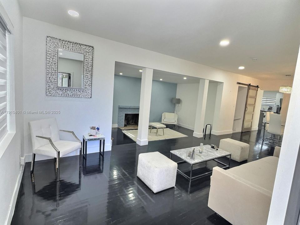 На продажу: $850,000 (3 спален, 2 ванн, 0 Квадратных фут)