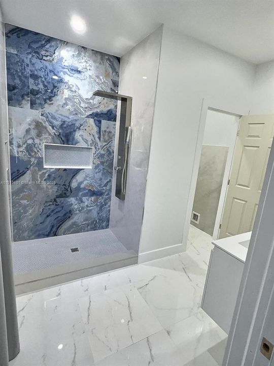 На продажу: $850,000 (3 спален, 2 ванн, 0 Квадратных фут)