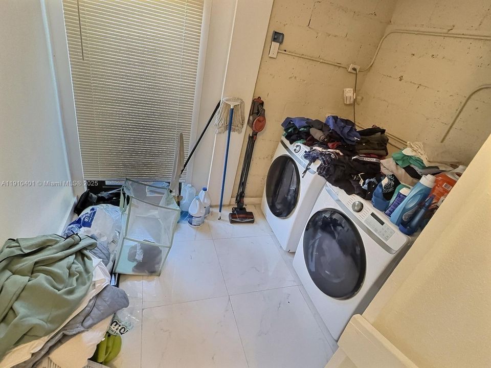 На продажу: $850,000 (3 спален, 2 ванн, 0 Квадратных фут)