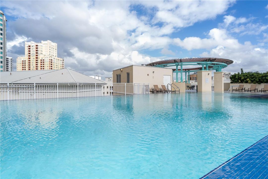 Недавно арендовано: $2,700 (1 спален, 1 ванн, 797 Квадратных фут)