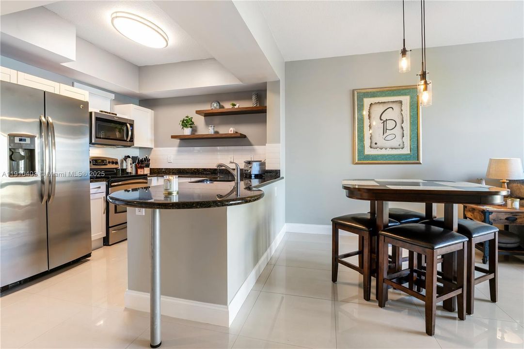 Недавно арендовано: $2,700 (1 спален, 1 ванн, 797 Квадратных фут)