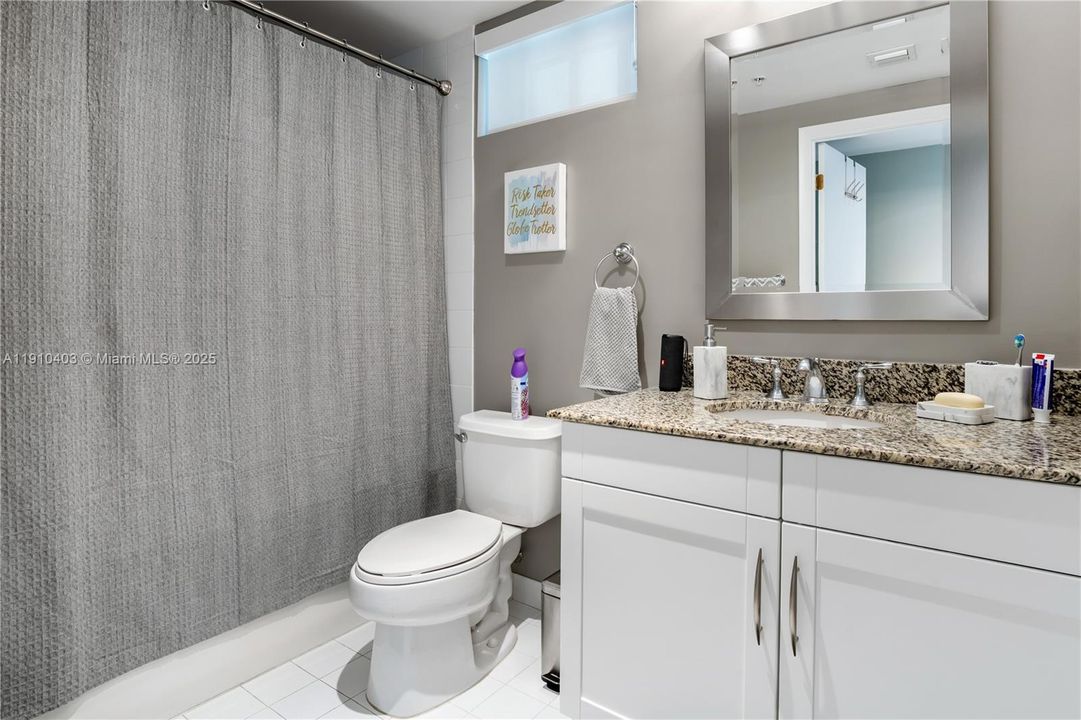 Недавно арендовано: $2,700 (1 спален, 1 ванн, 797 Квадратных фут)