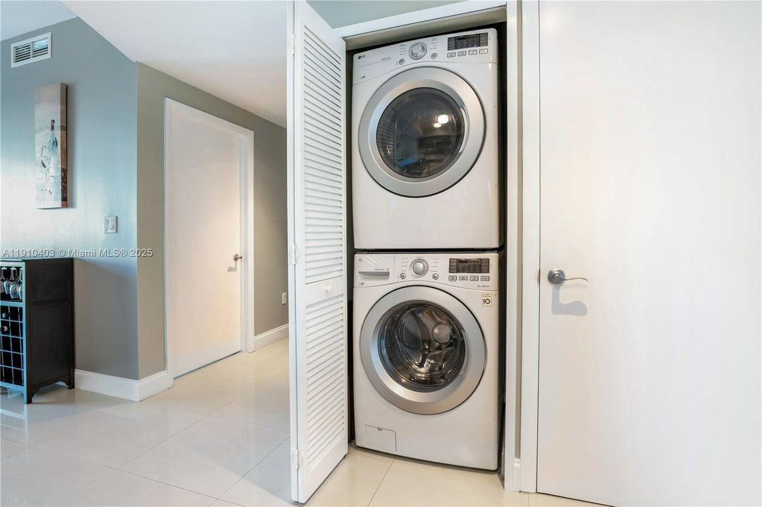 Недавно арендовано: $2,700 (1 спален, 1 ванн, 797 Квадратных фут)