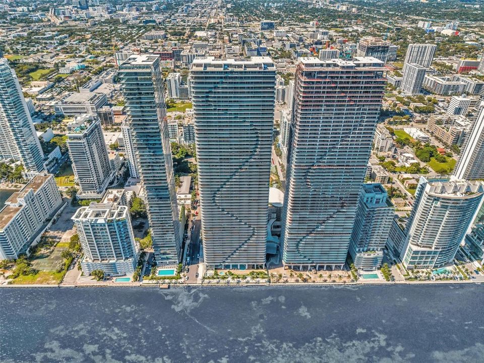 Recently Rented: $7,000 (1 beds, 2 baths, 1100 Square Feet)