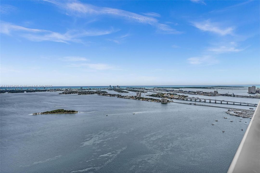 Recently Rented: $7,000 (1 beds, 2 baths, 1100 Square Feet)