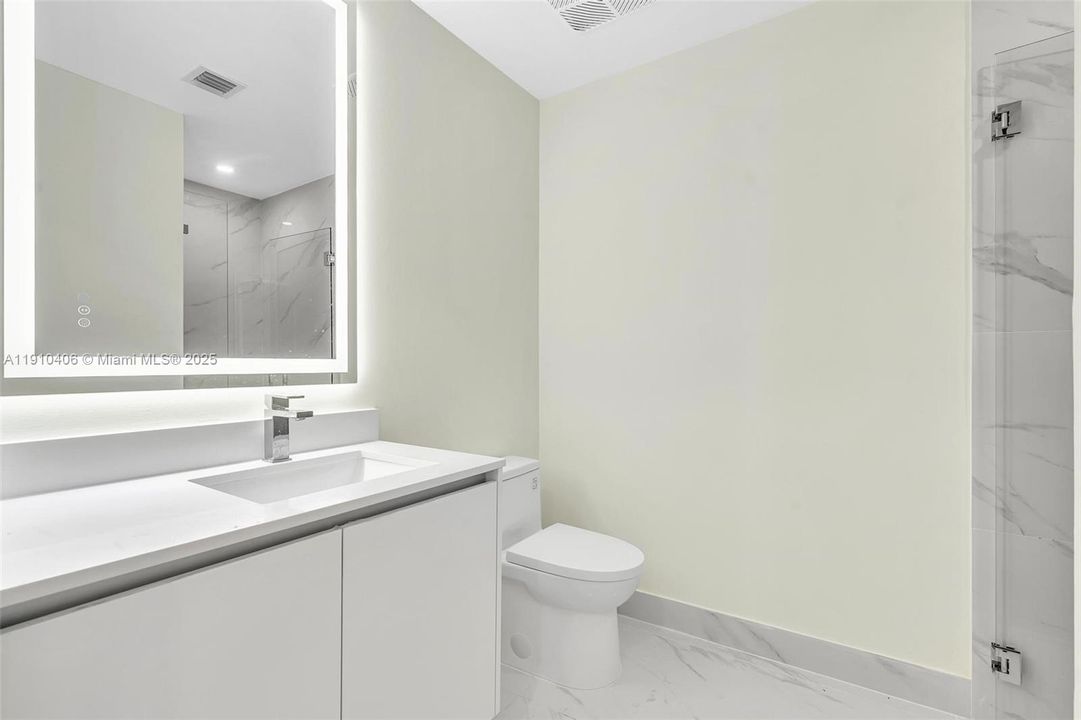 Recently Rented: $7,000 (1 beds, 2 baths, 1100 Square Feet)