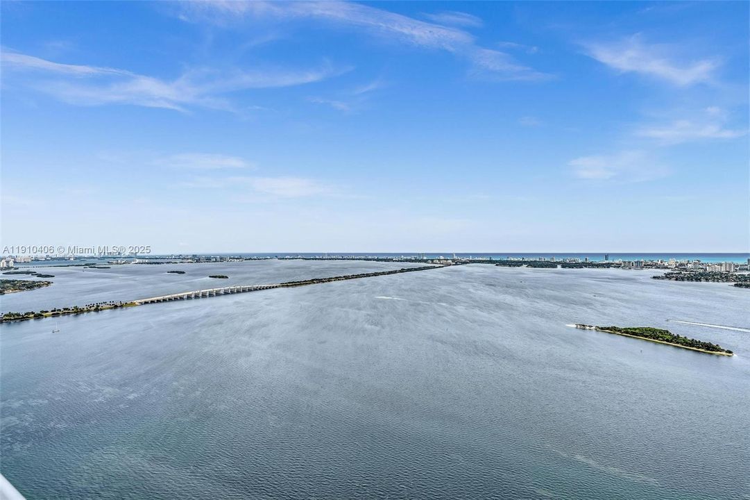 Recently Rented: $7,000 (1 beds, 2 baths, 1100 Square Feet)