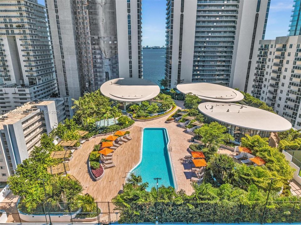 Recently Rented: $7,000 (1 beds, 2 baths, 1100 Square Feet)