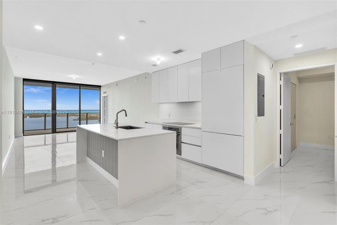 Recently Rented: $7,000 (1 beds, 2 baths, 1100 Square Feet)