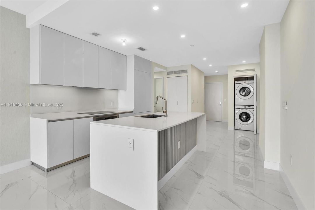 Recently Rented: $7,000 (1 beds, 2 baths, 1100 Square Feet)