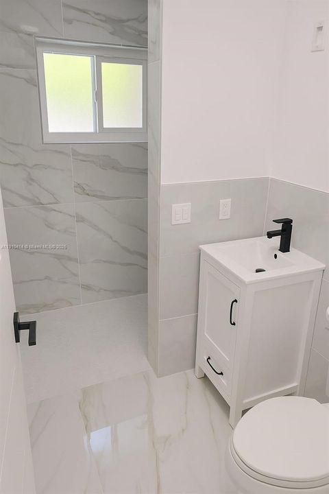 For Rent: $5,000 (3 beds, 3 baths, 2029 Square Feet)