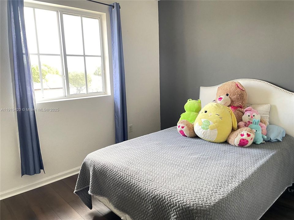 出租: $2,800 (3 贝兹, 2 浴室, 3120 平方英尺)